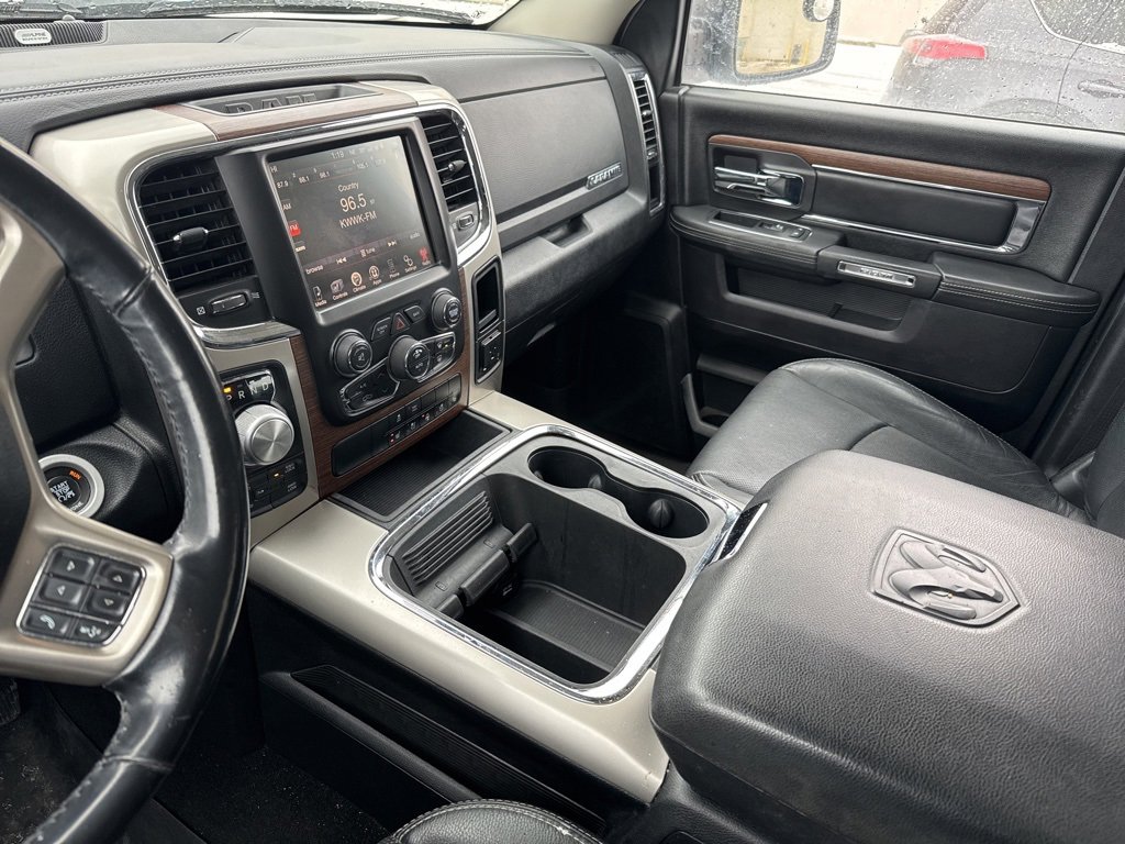 Used 2016 RAM 1500 Laramie w/ Convenience Group image 7