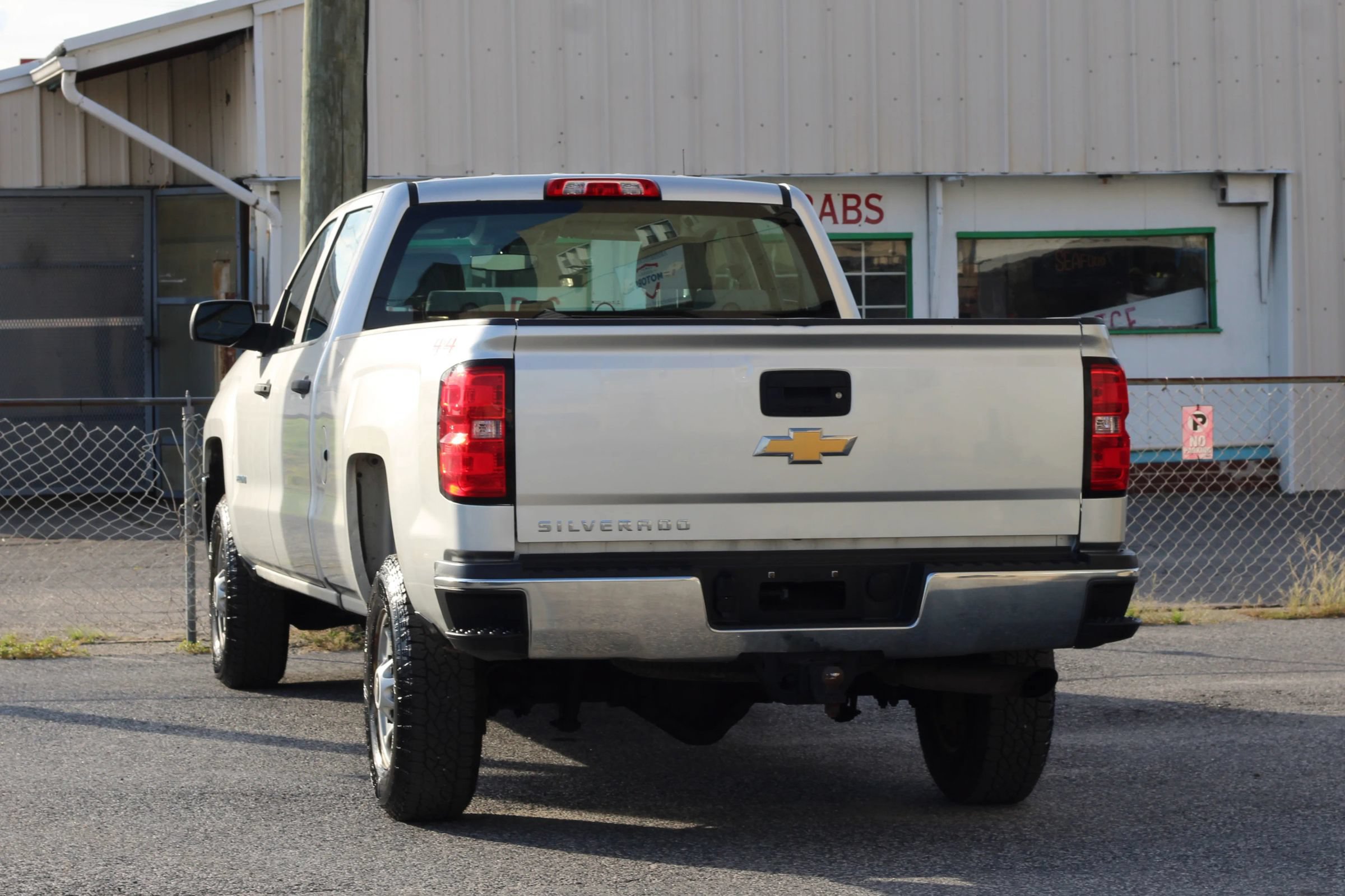 Used 2017 Chevrolet Silverado 2500 W/T AWD/4WD image 6