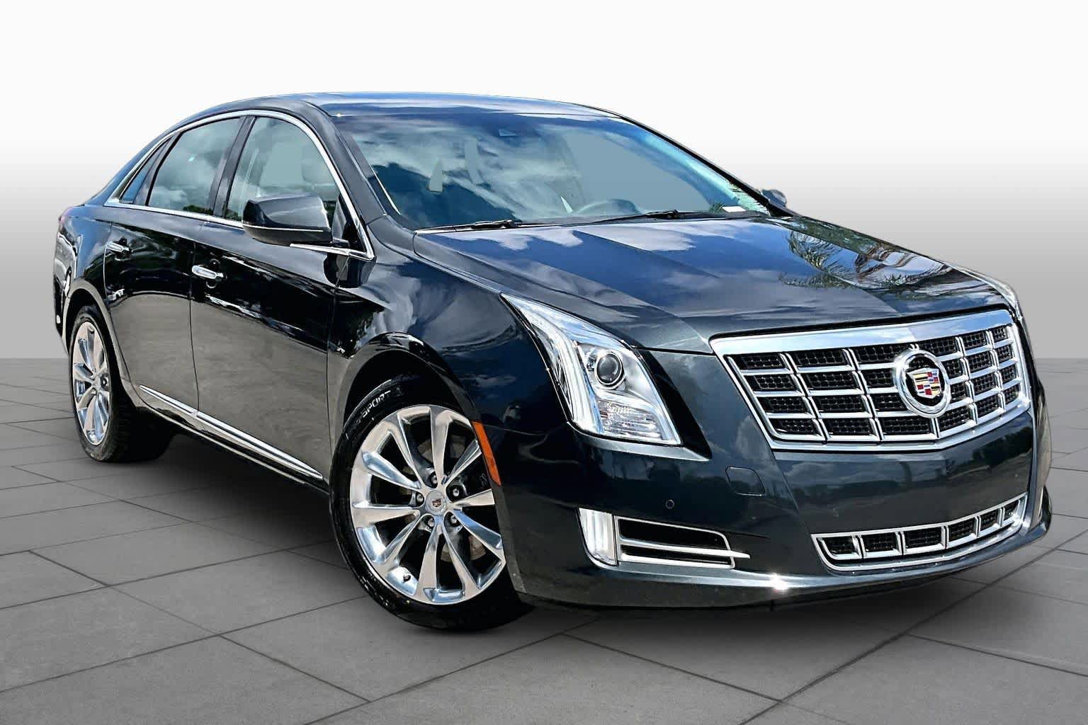 Used 2013 Cadillac XTS Luxury w/ Driver Awareness Package AWD/4WD image 3