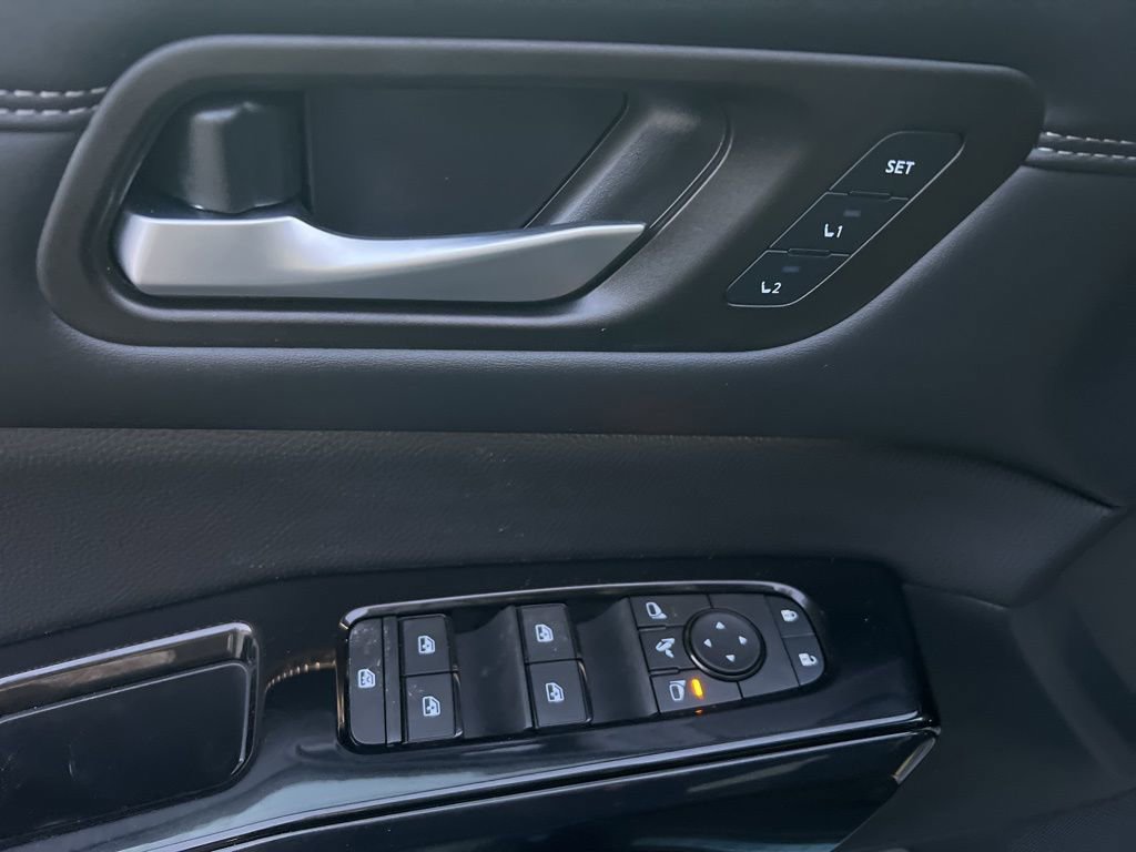 New 2026 Nissan Pathfinder Platinum image 24