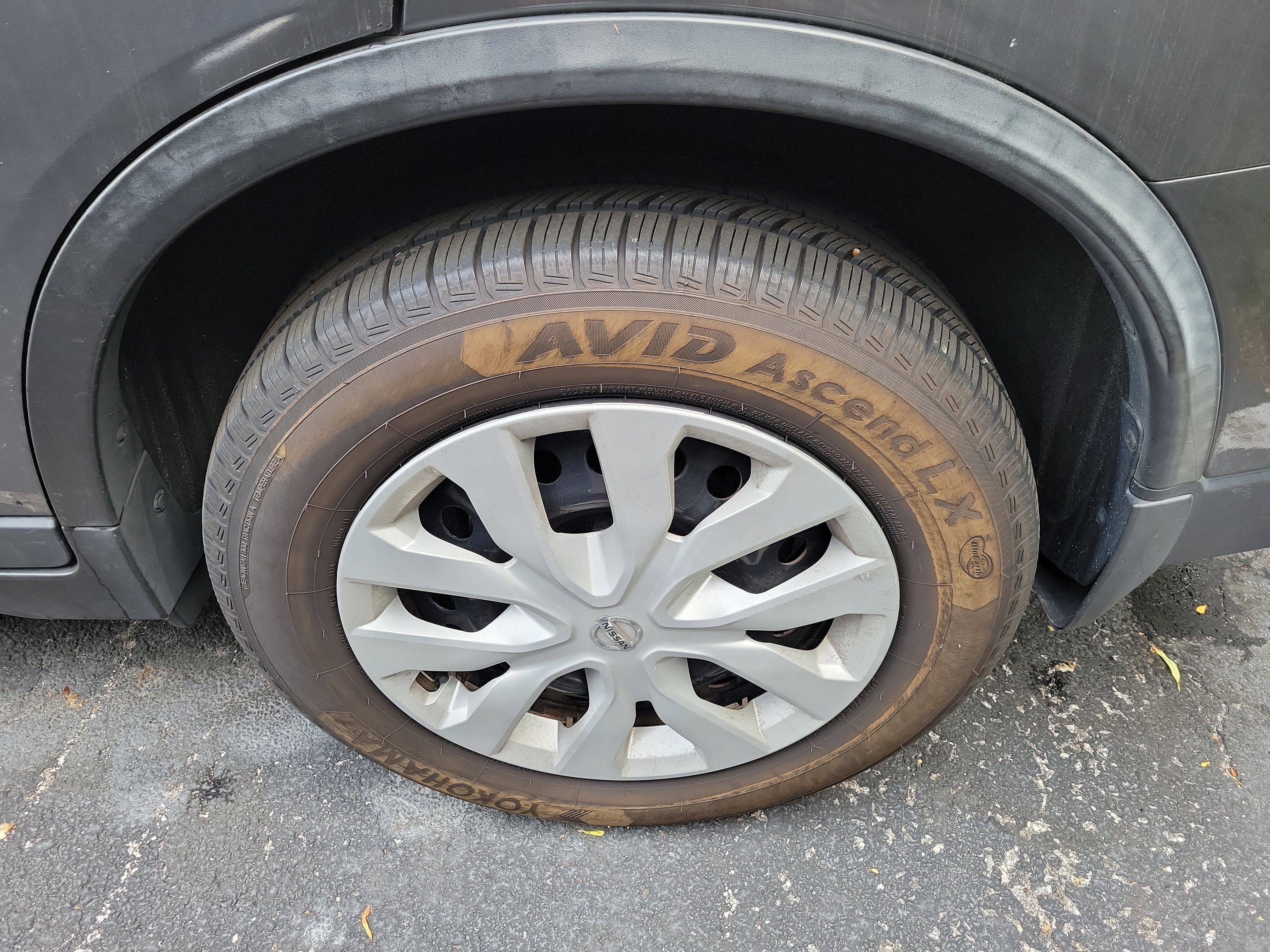 Used 2017 Nissan Rogue S image 6