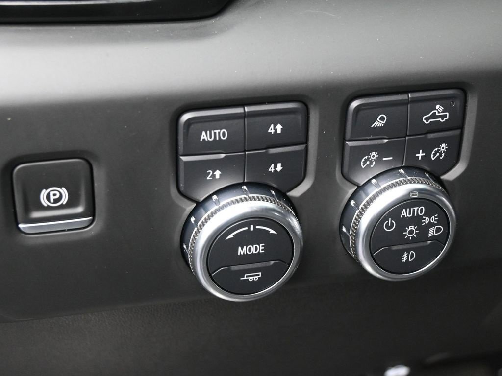 Used 2024 GMC Sierra 1500 Denali w/ Technology Package image 14