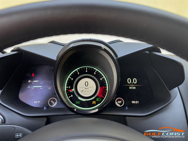 Used 2019 Aston Martin DBS Superleggera RWD image 14