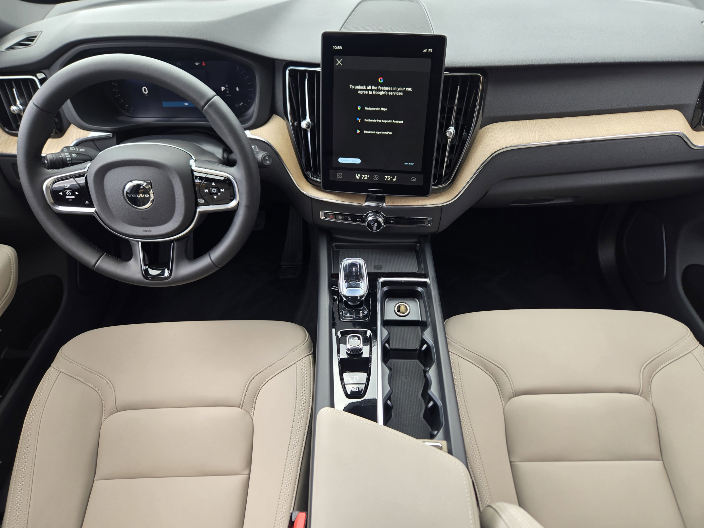 New 2026 Volvo XC60 B5 Plus w/ Protection Package Premier AWD/4WD image 22