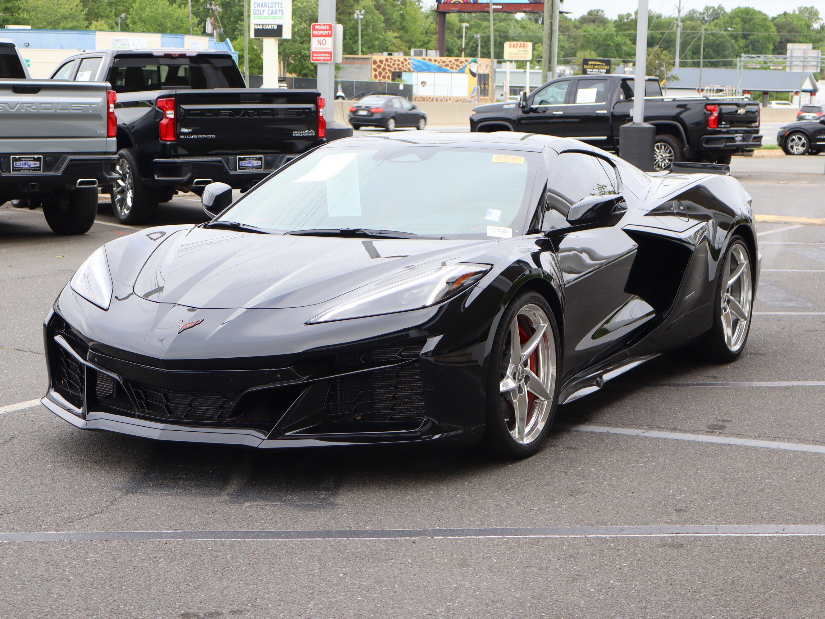 Used 2025 Chevrolet Corvette E-Ray w/ Stealth Interior Trim Package AWD/4WD image 5