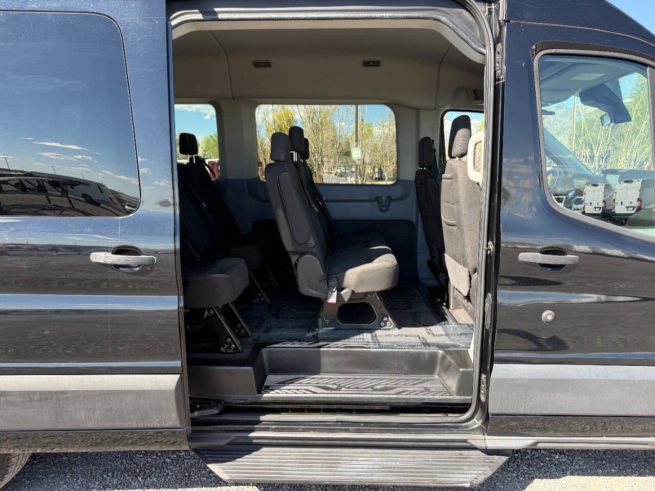 Used 2019 Ford Transit 350 XLT RWD image 19