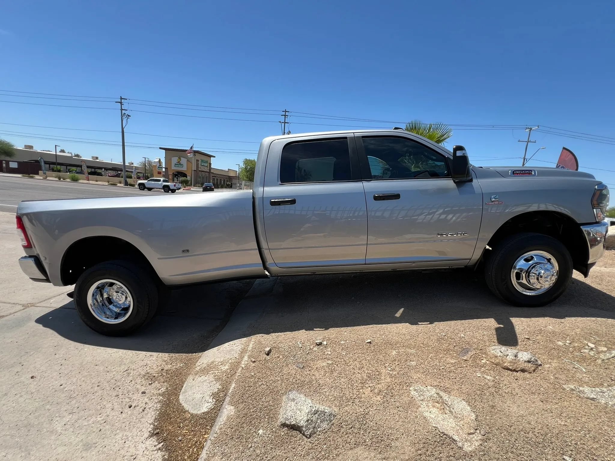 Used 2023 RAM 3500 Big Horn w/ Level 1 Equipment Group AWD/4WD image 6