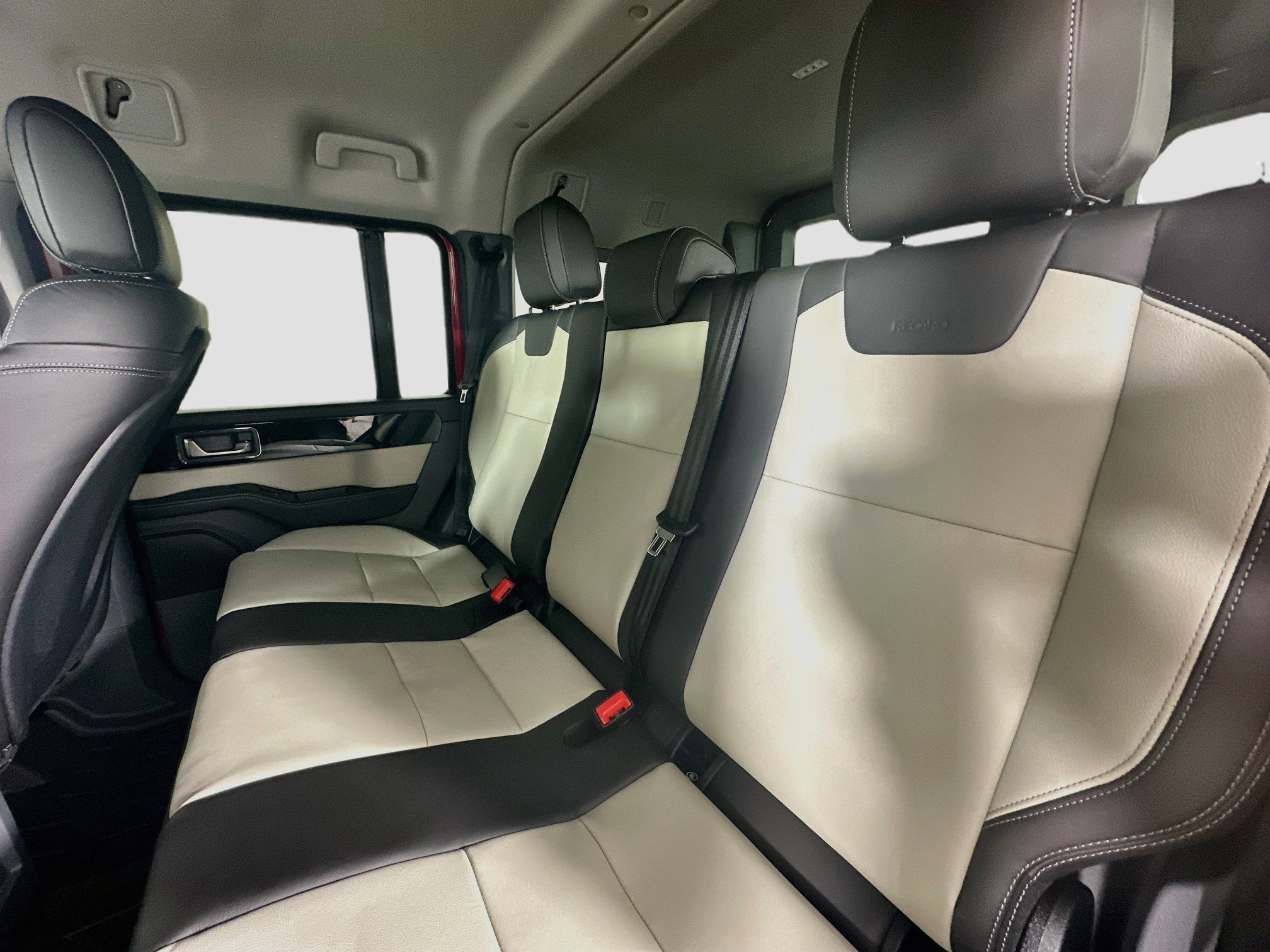 New 2025 INEOS Grenadier Station Wagon AWD/4WD image 37