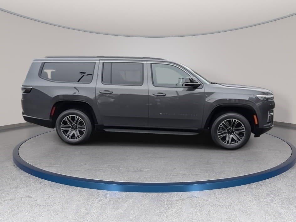 New 2026 Jeep Grand Wagoneer L 4WD w/ Premium Group I image 4