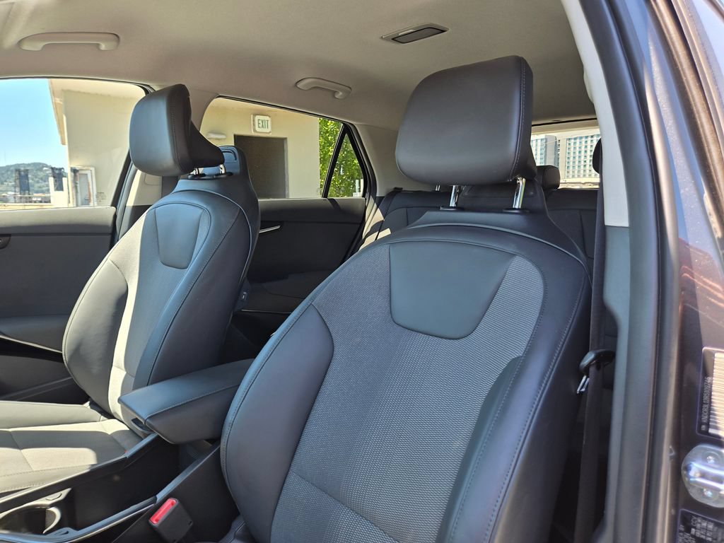 Certified 2024 Kia Niro Wind w/ Wind Preserve Package FWD image 22