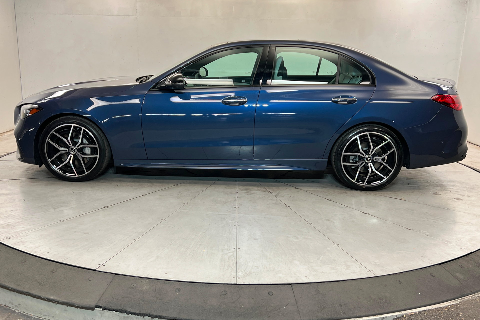 New 2026 Mercedes-Benz C 300 4MATIC Sedan image 2