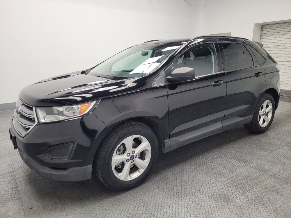 Used 2016 Ford Edge SE FWD image 2