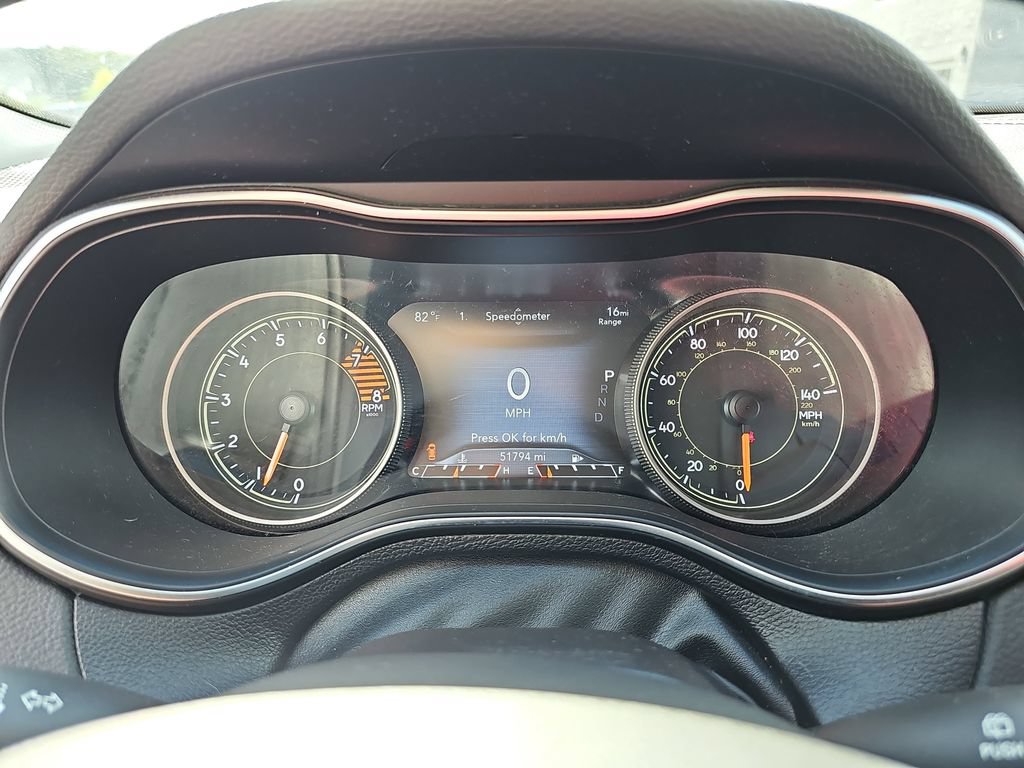 Used 2019 Jeep Cherokee Limited AWD/4WD image 23
