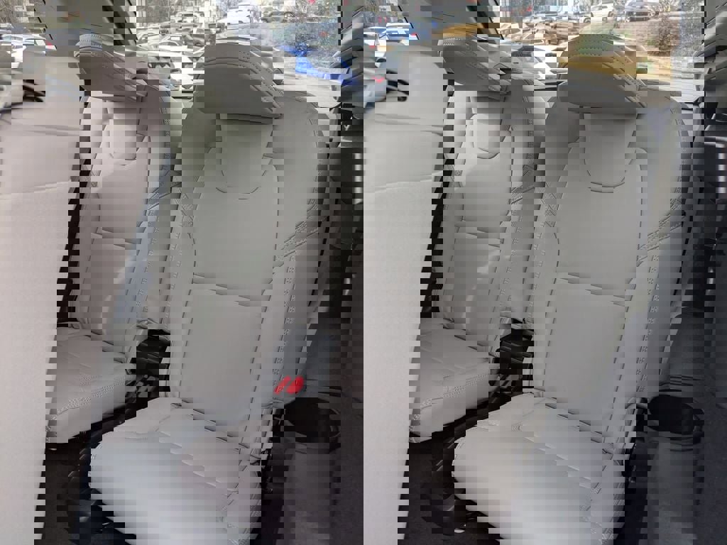 New 2026 Volvo XC90 B6 Ultra w/ Protection Package Premier AWD/4WD image 13