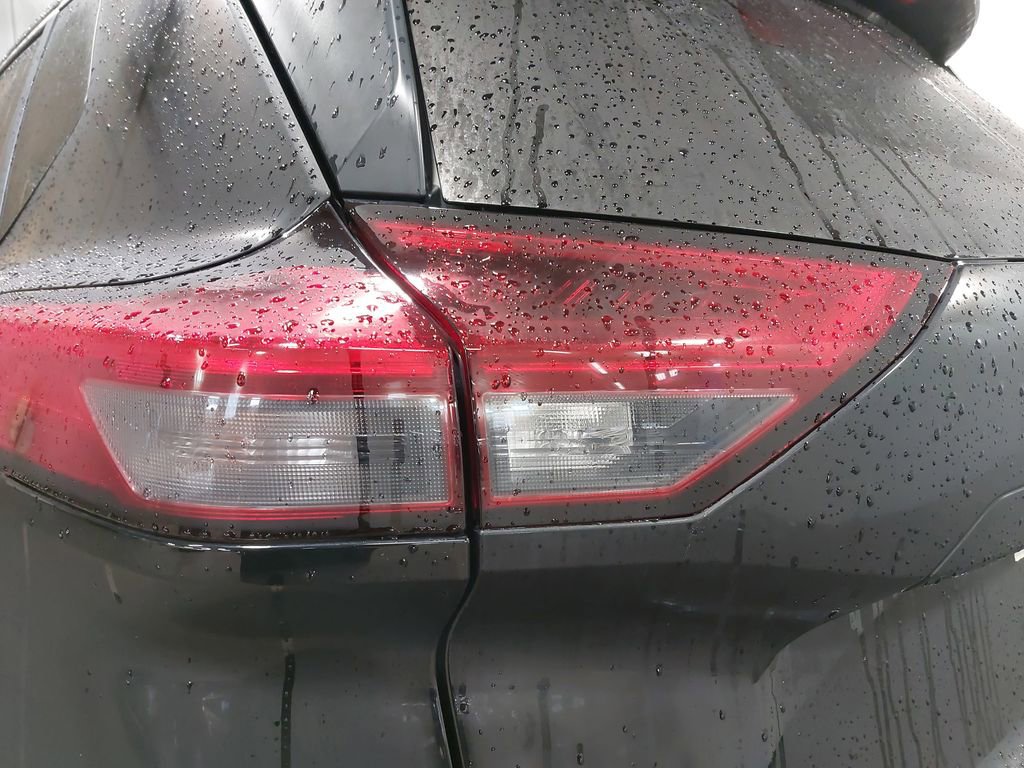 Used 2023 Nissan Rogue SV w/ SV Premium B Package image 35