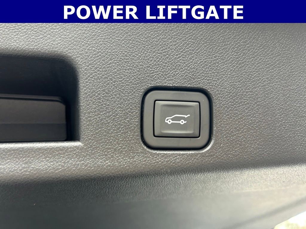 New 2026 GMC Acadia AT4 image 18