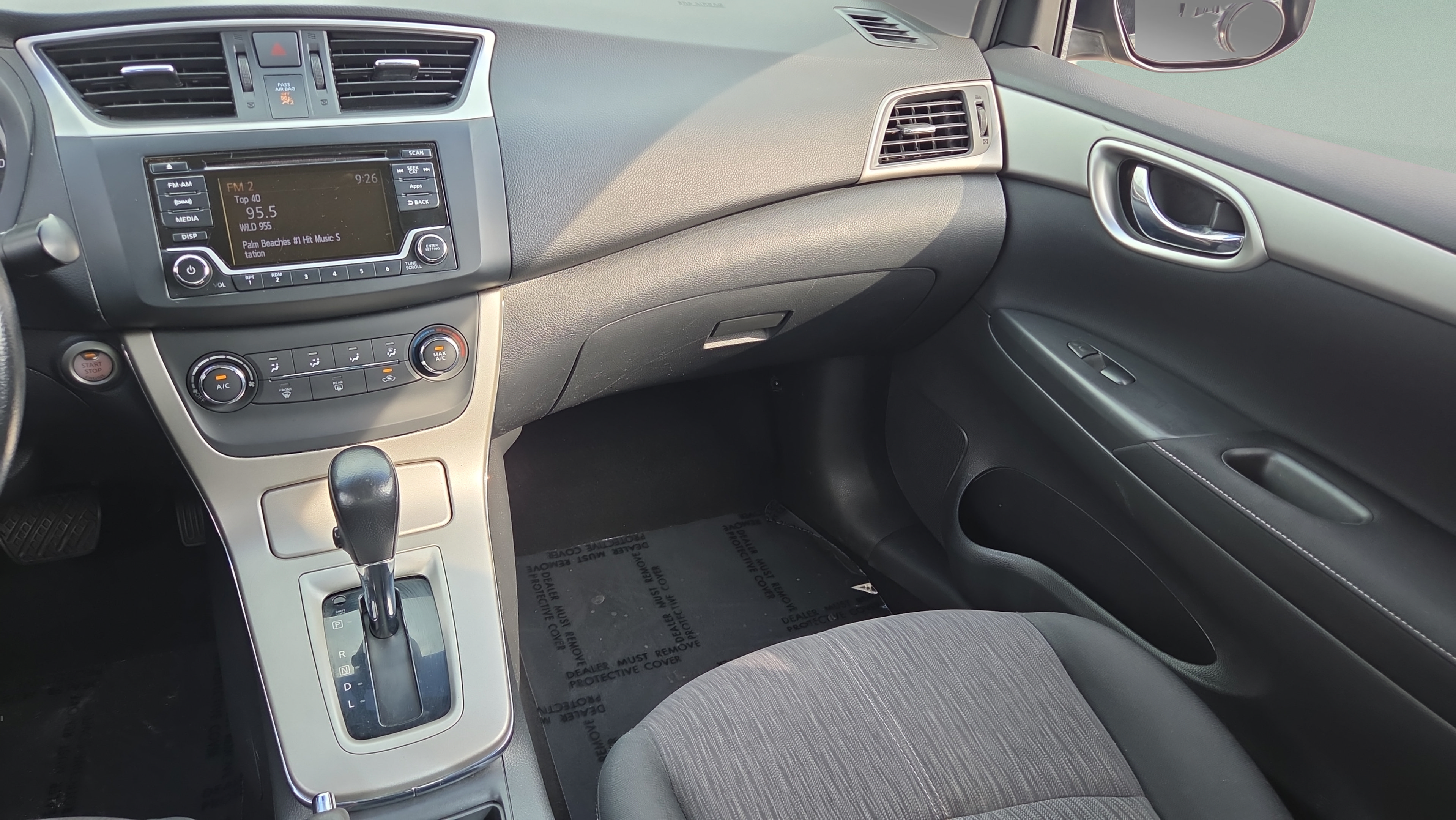 Used 2015 Nissan Sentra SV FWD image 14