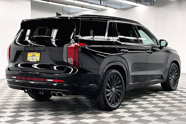 Used 2024 Hyundai Palisade Calligraphy image 12