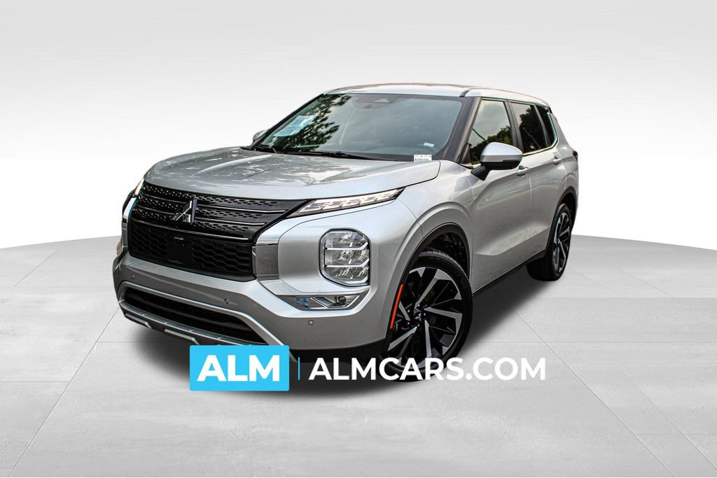 Used 2024 Mitsubishi Outlander SE