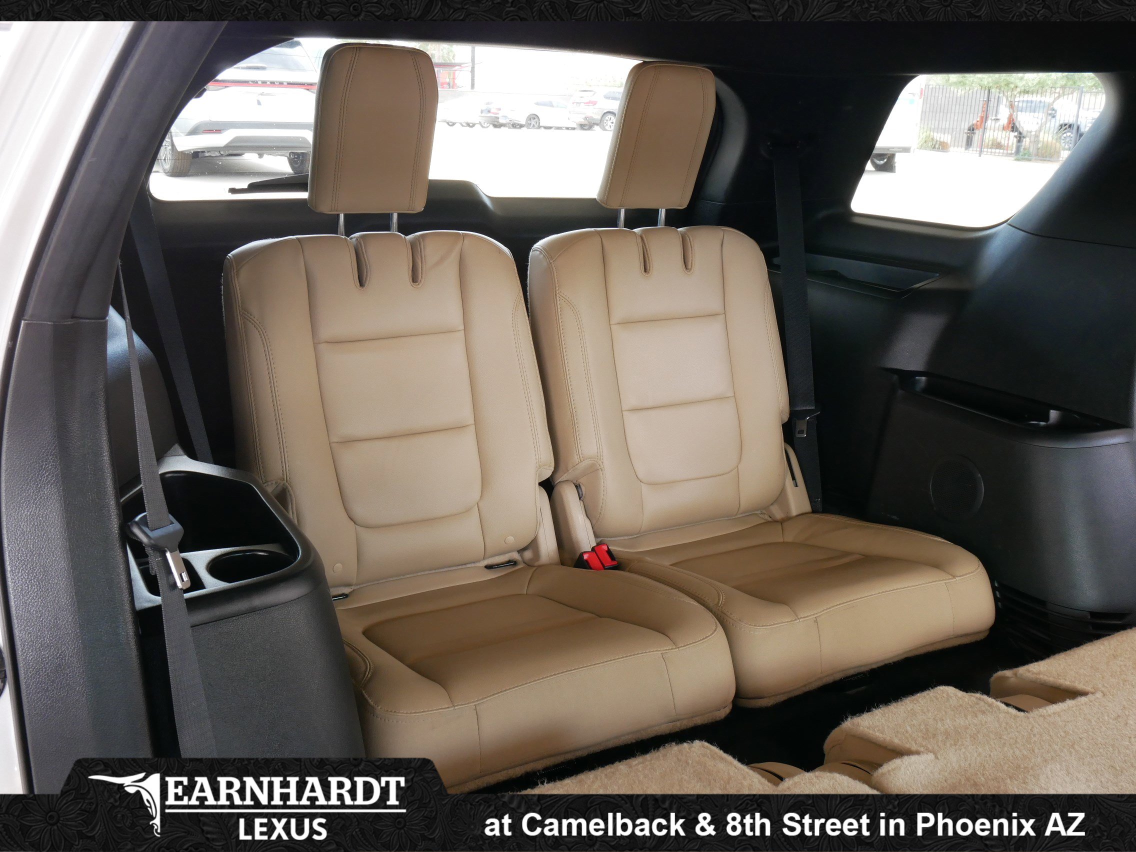 Used 2017 Ford Explorer XLT w/ Equipment Group 202A FWD image 30