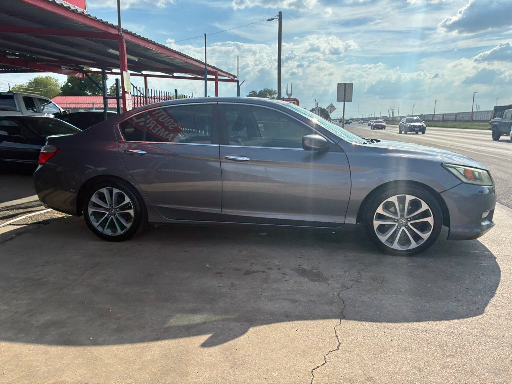 Used 2013 Honda Accord Sport image 13
