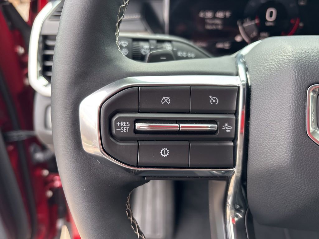 Used 2025 GMC Acadia Denali image 39