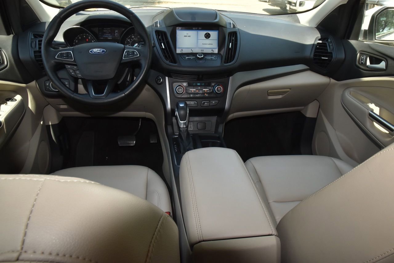 Used 2019 Ford Escape SEL image 16