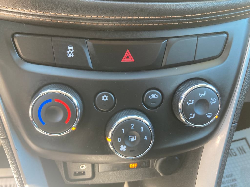 Used 2018 Chevrolet Trax LS image 25