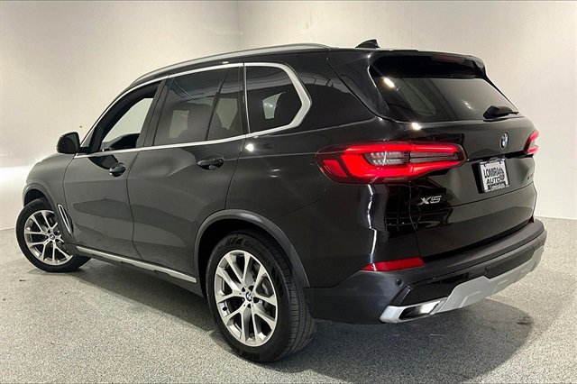 Used 2021 BMW X5 xDrive40i image 4