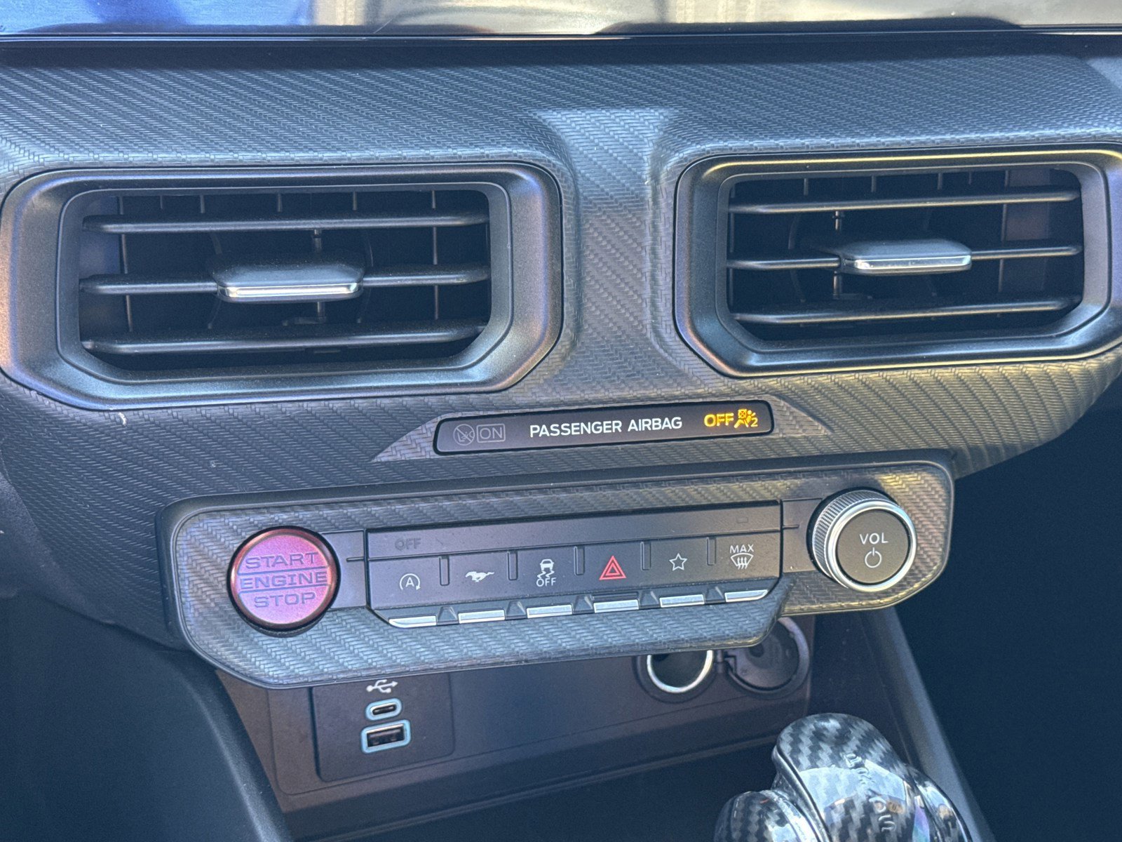 Used 2024 Ford Mustang Coupe image 25