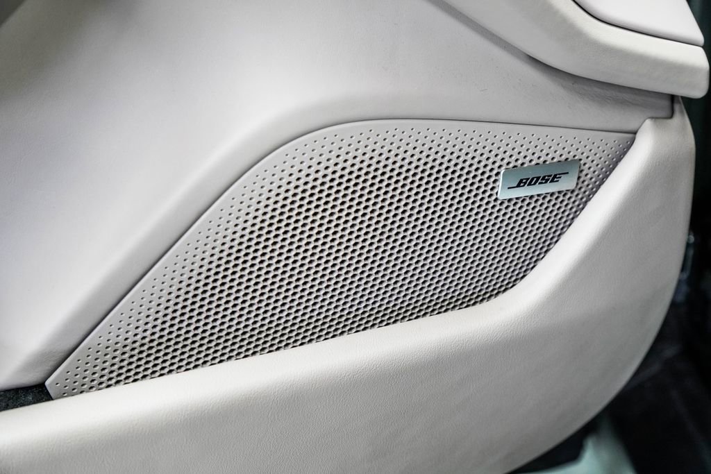 Used 2020 Porsche Taycan 4S image 42