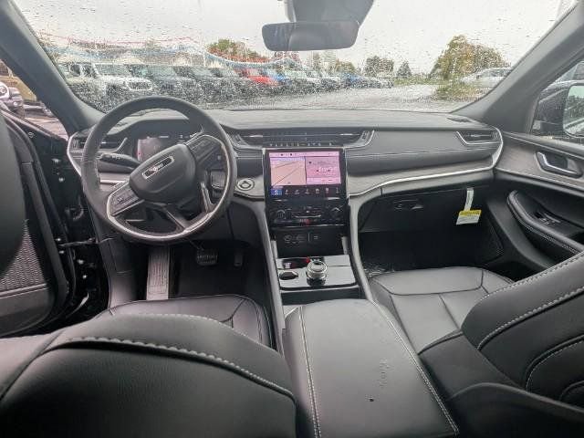 New 2025 Jeep Grand Cherokee L Limited image 12