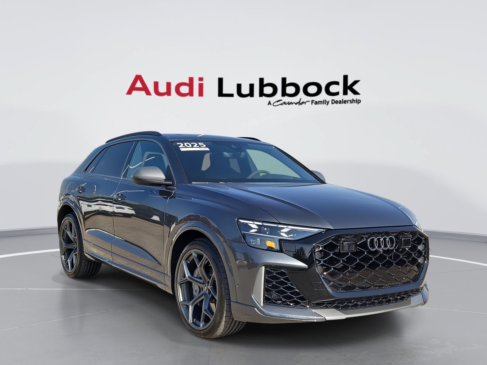 Certified 2025 Audi RS Q8 performance AWD/4WD image 1