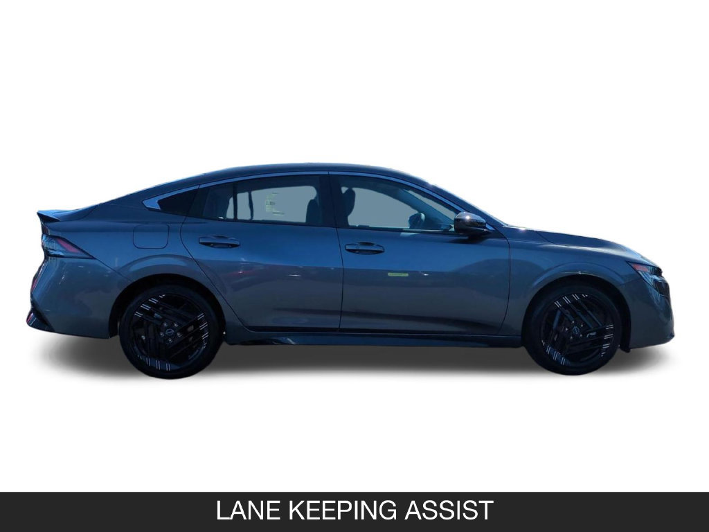 New 2027 Nissan Sentra SR w/ Floor Mat Package FWD image 6
