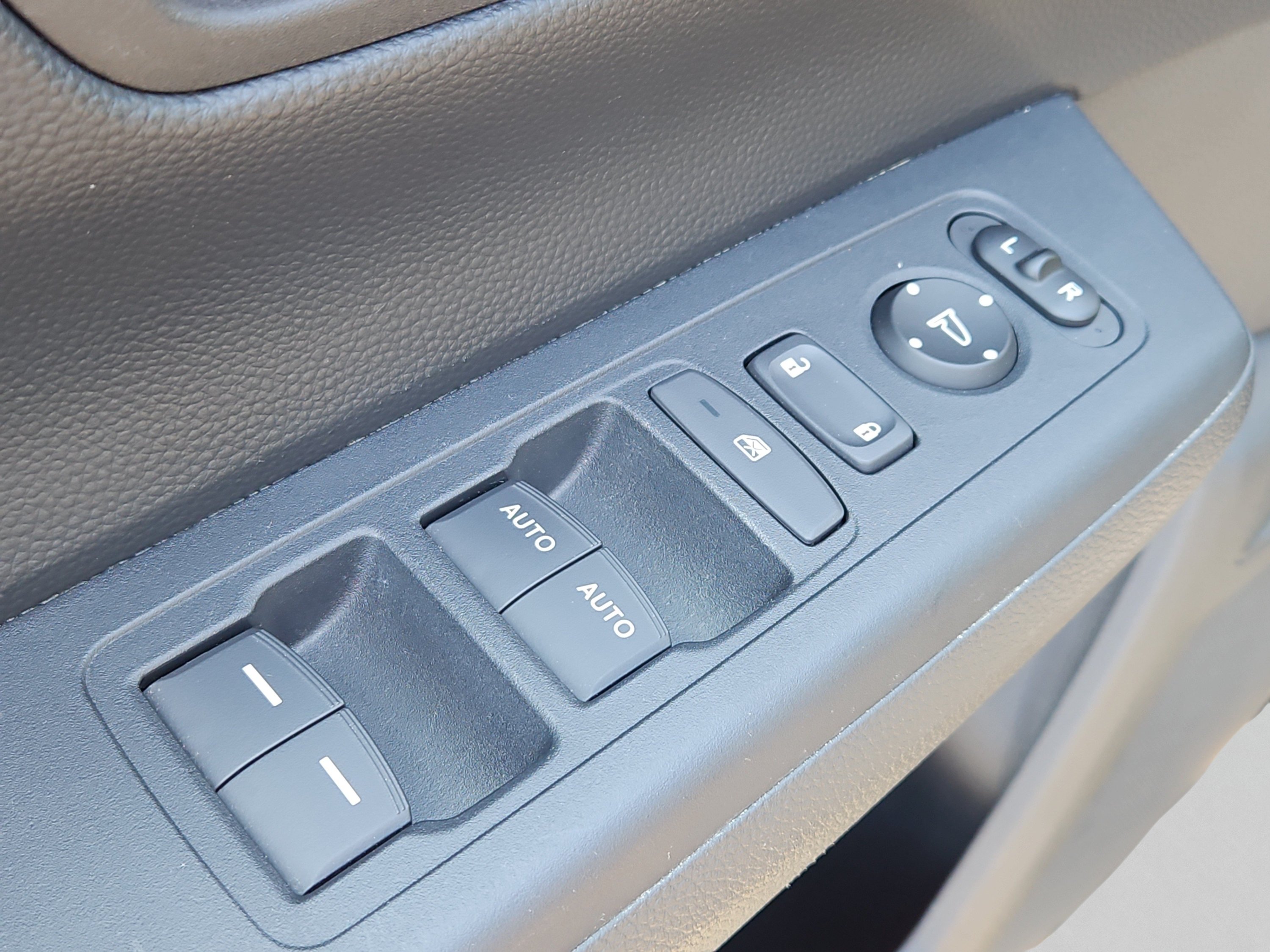 Certified 2024 Honda CR-V EX image 19