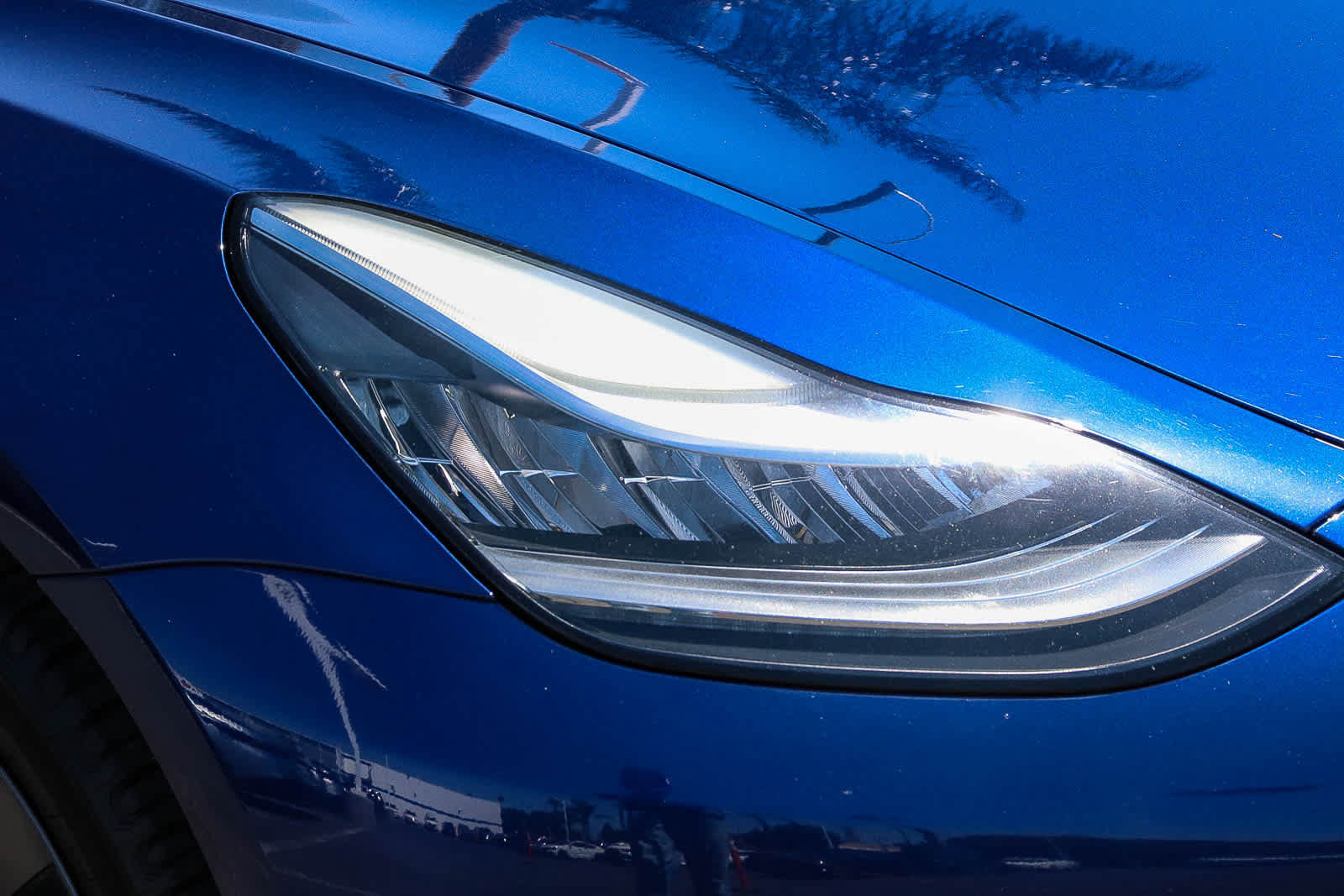 Used 2018 Tesla Model 3 RWD image 4