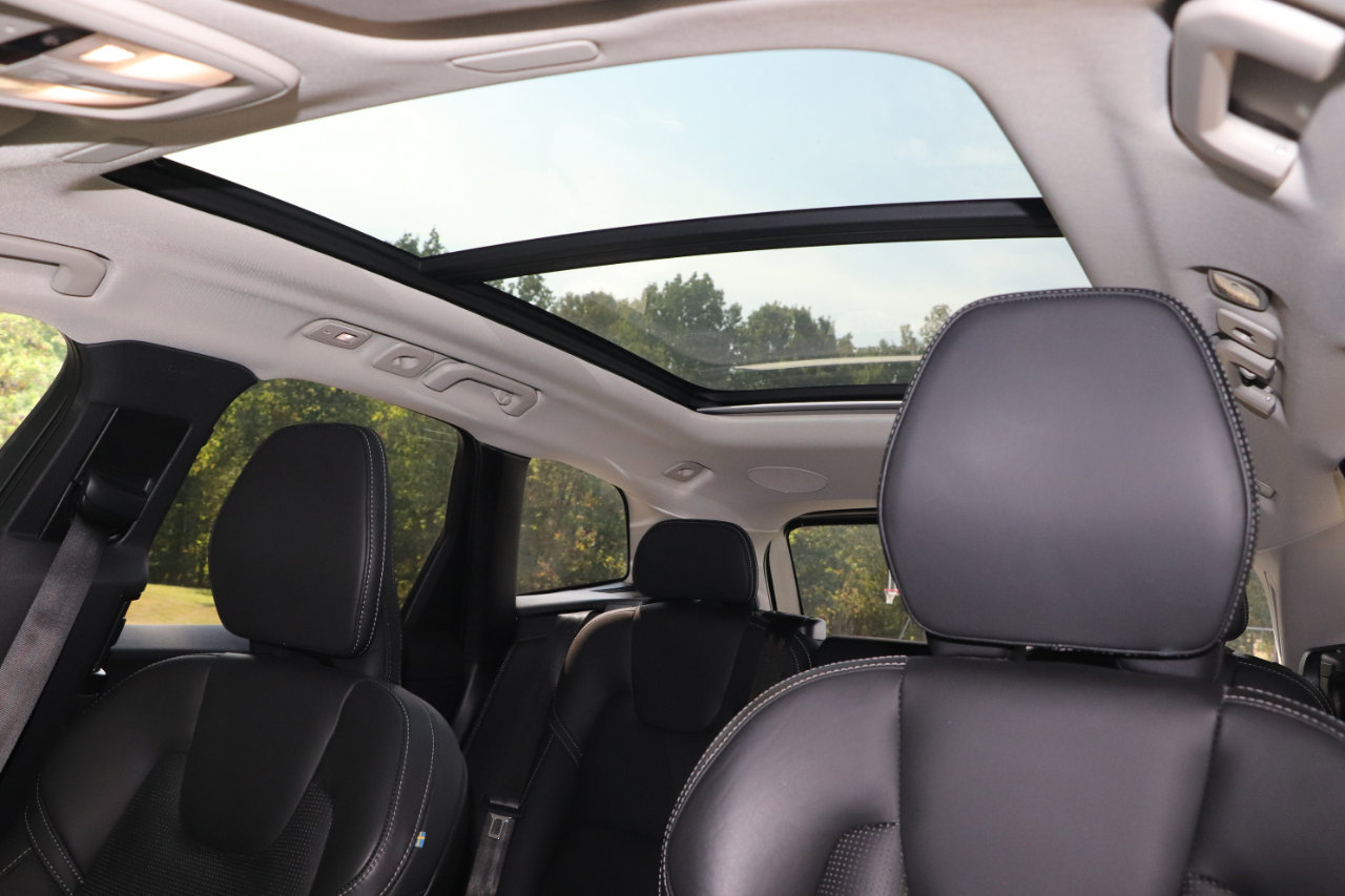 Used 2022 Volvo XC60 B5 Inscription w/ Advanced Package image 22