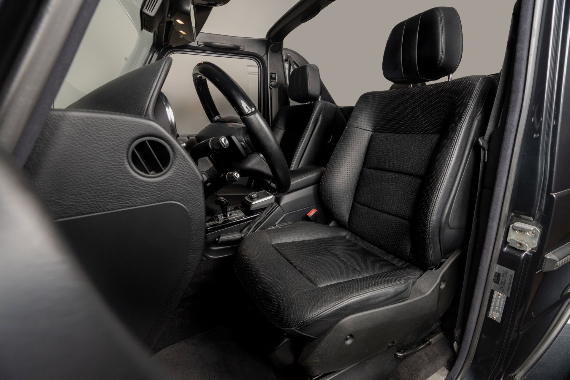 Used 2013 Mercedes-Benz G 500 image 25