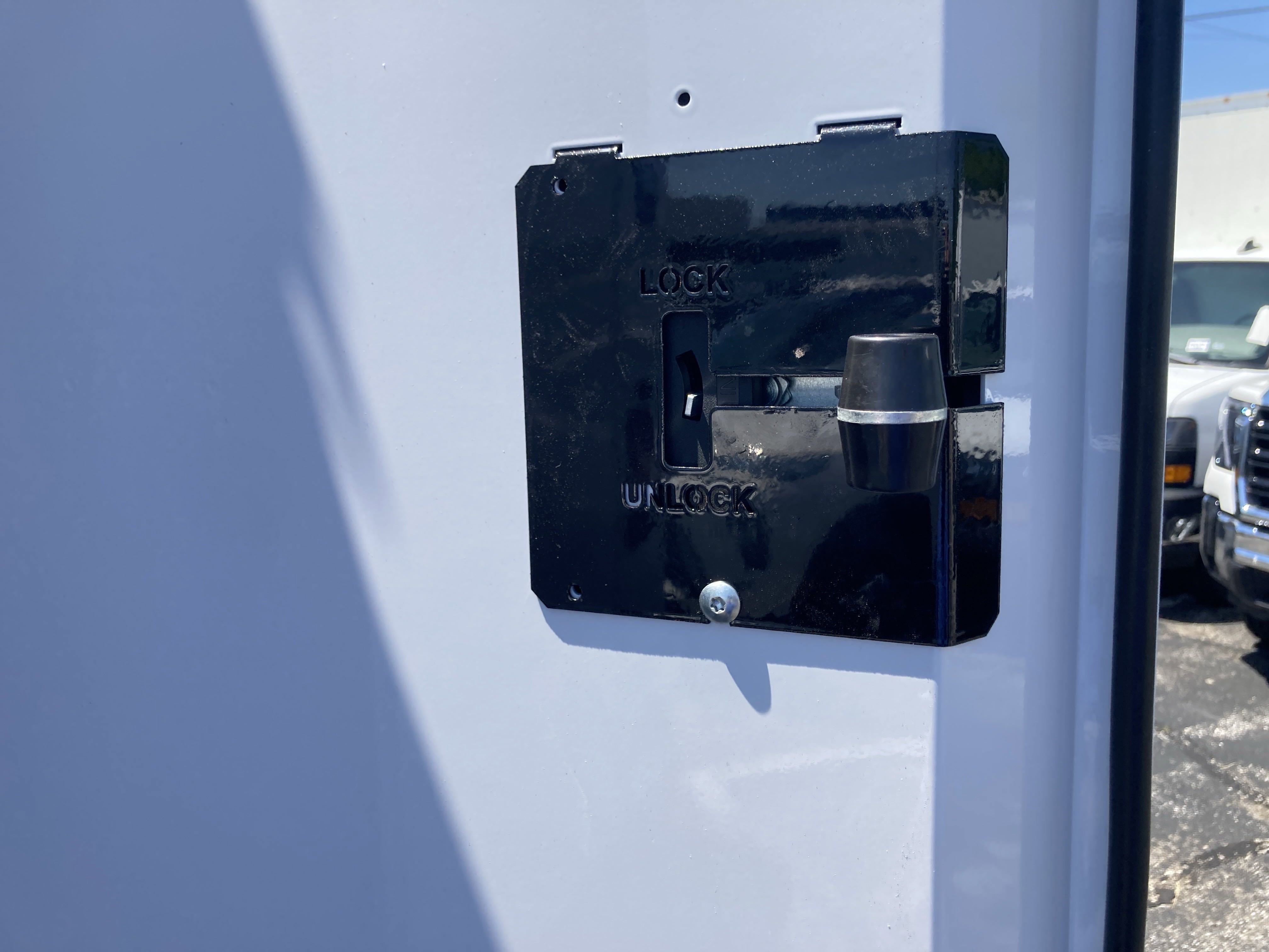 New 2024 GMC Savana 3500 w/ Power Convenience Package image 33