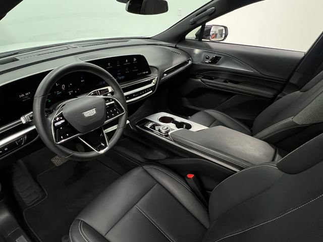 Used 2024 Cadillac Lyriq Tech RWD image 15