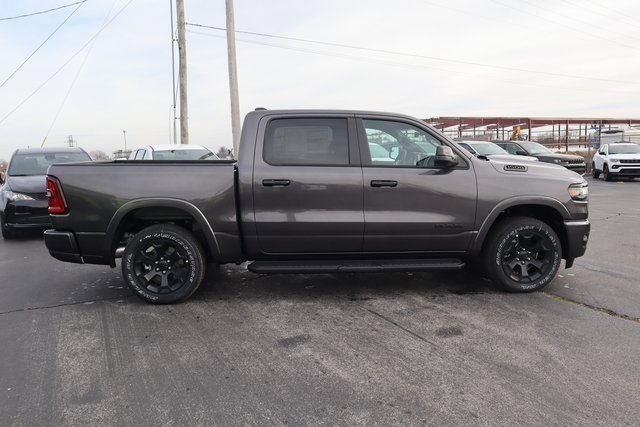 New 2026 RAM 1500 4x4 Crew Cab image 3