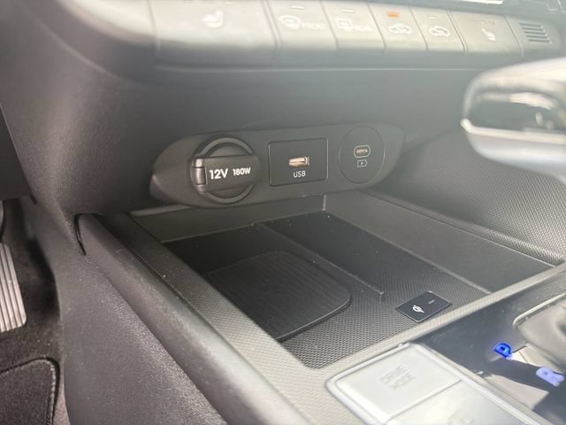 Used 2024 Hyundai Elantra SEL w/ Convenience Package FWD image 26