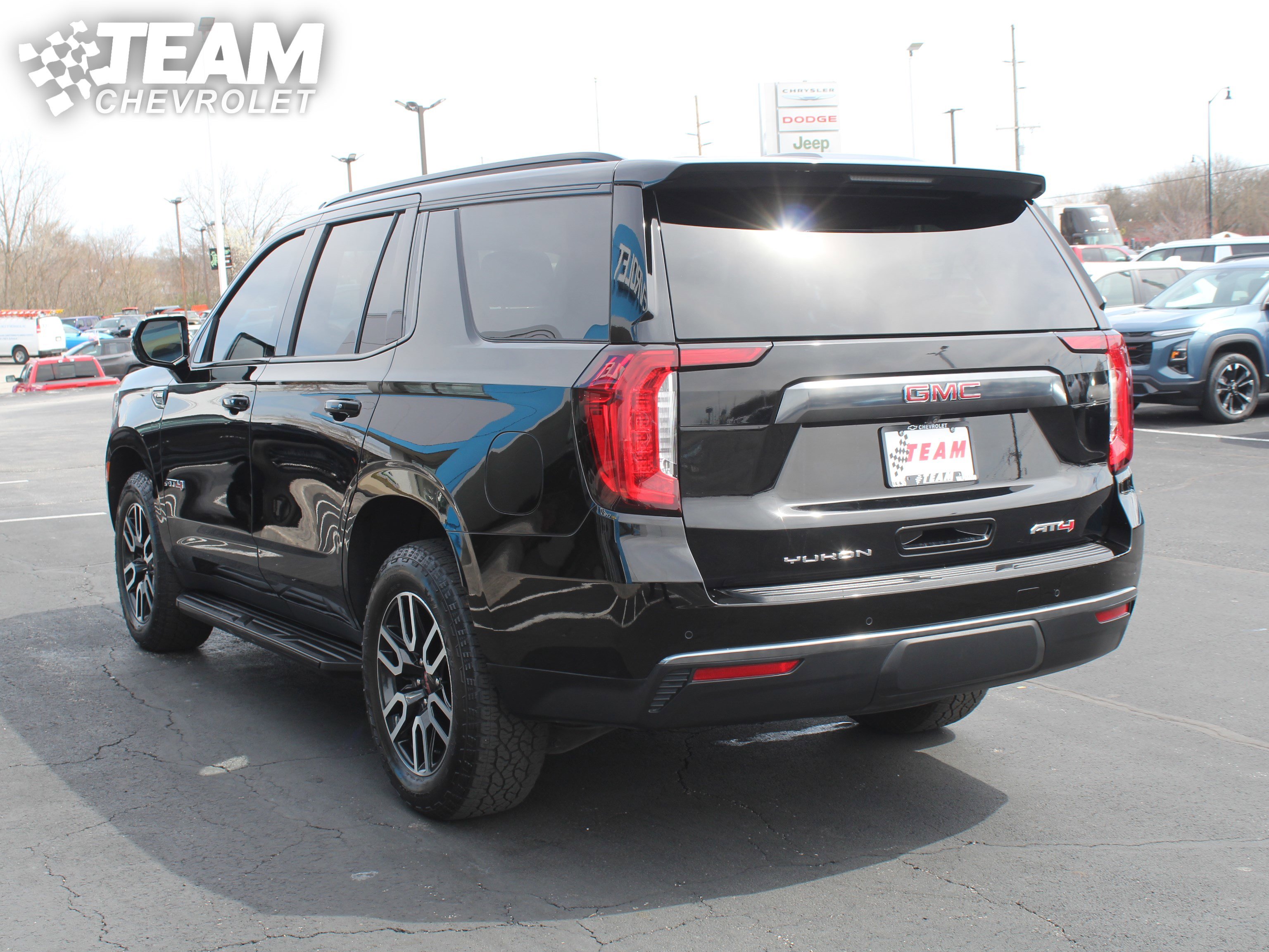 Used 2023 GMC Yukon AT4 w/ LPO, Floor Liner Package AWD/4WD image 6