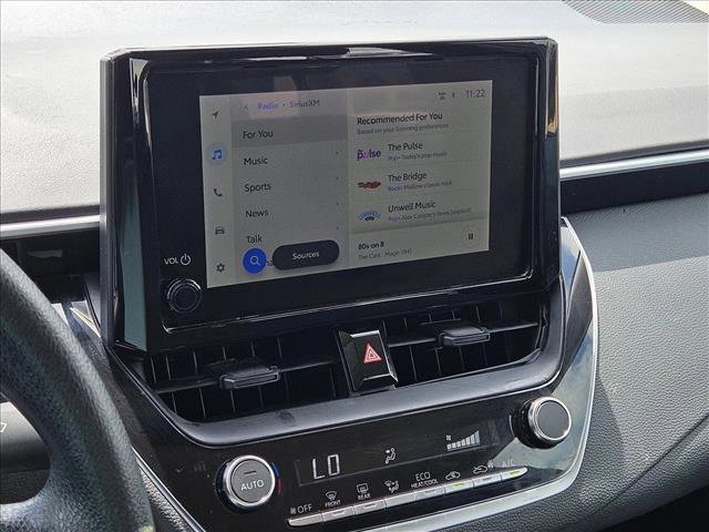 Used 2025 Toyota Corolla LE FWD image 14