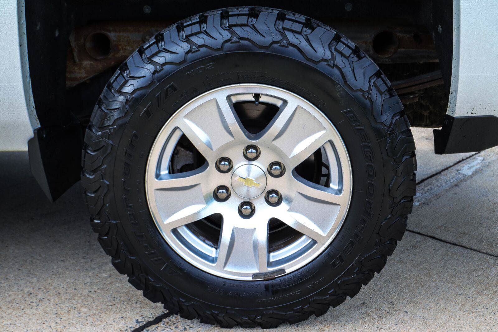 Used 2017 Chevrolet Silverado 1500 LT w/ All Star Edition AWD/4WD image 21