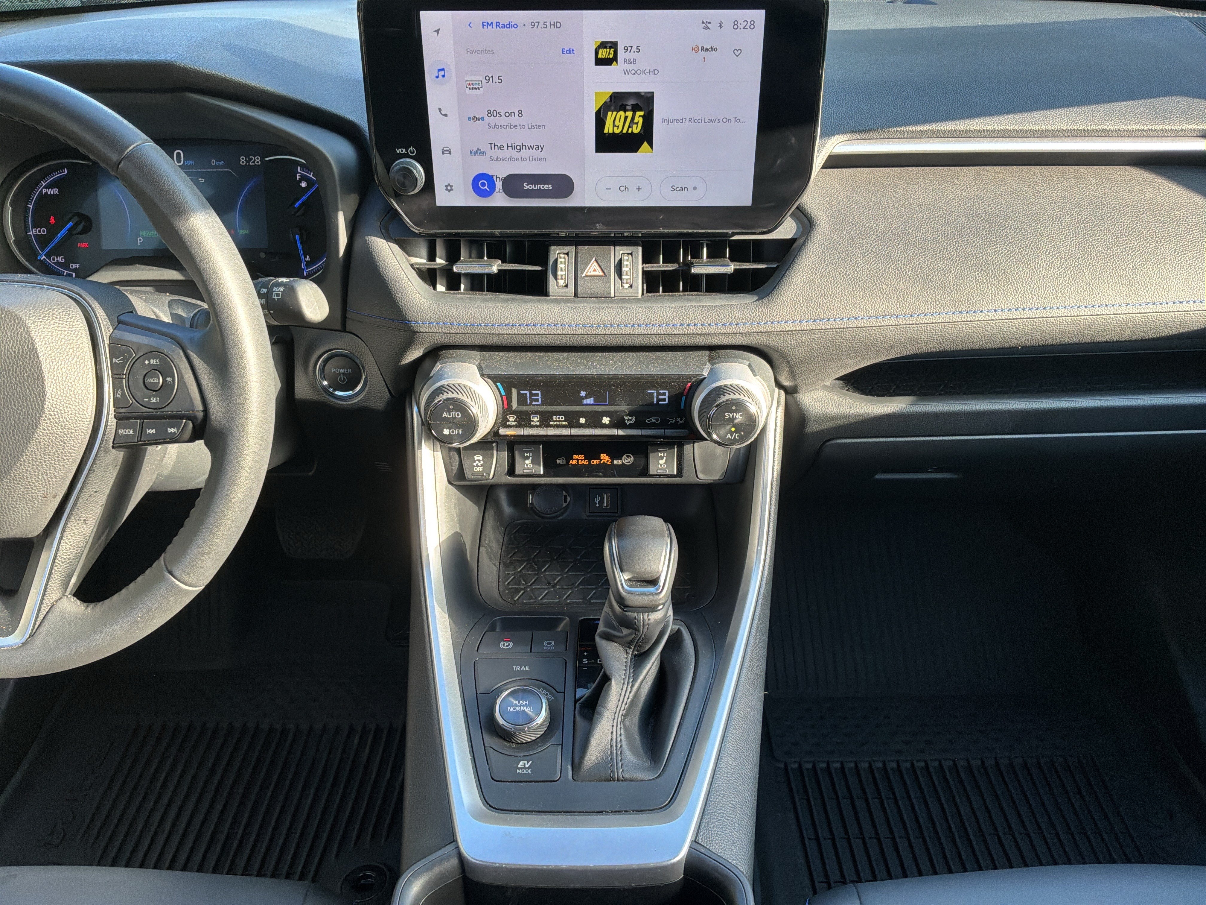 Used 2024 Toyota RAV4 XSE AWD/4WD image 30