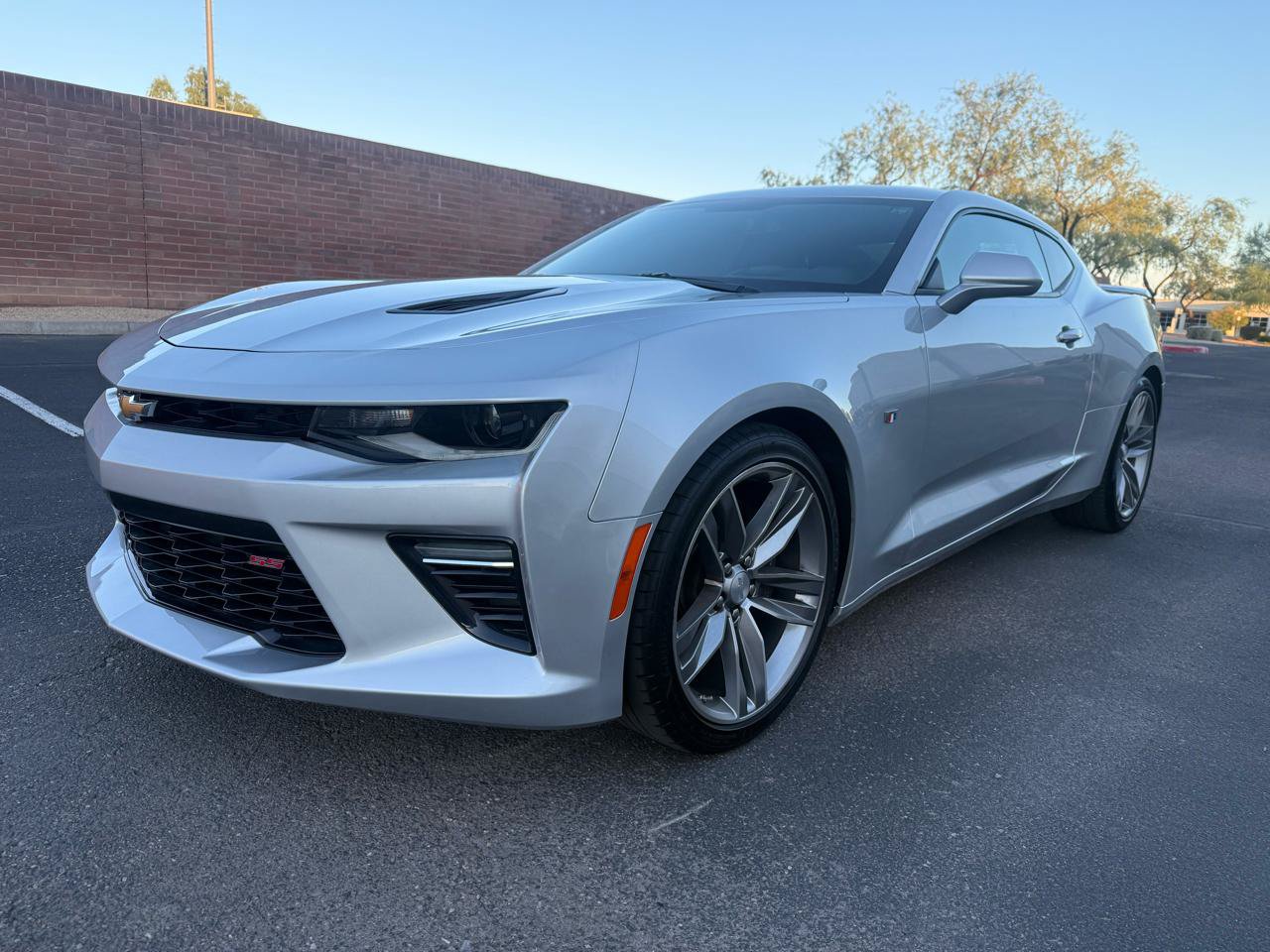 Used 2017 Chevrolet Camaro SS RWD image 7