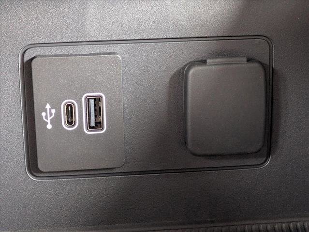 New 2026 Ford Explorer ST-Line w/ ST-Line Street Pack image 14