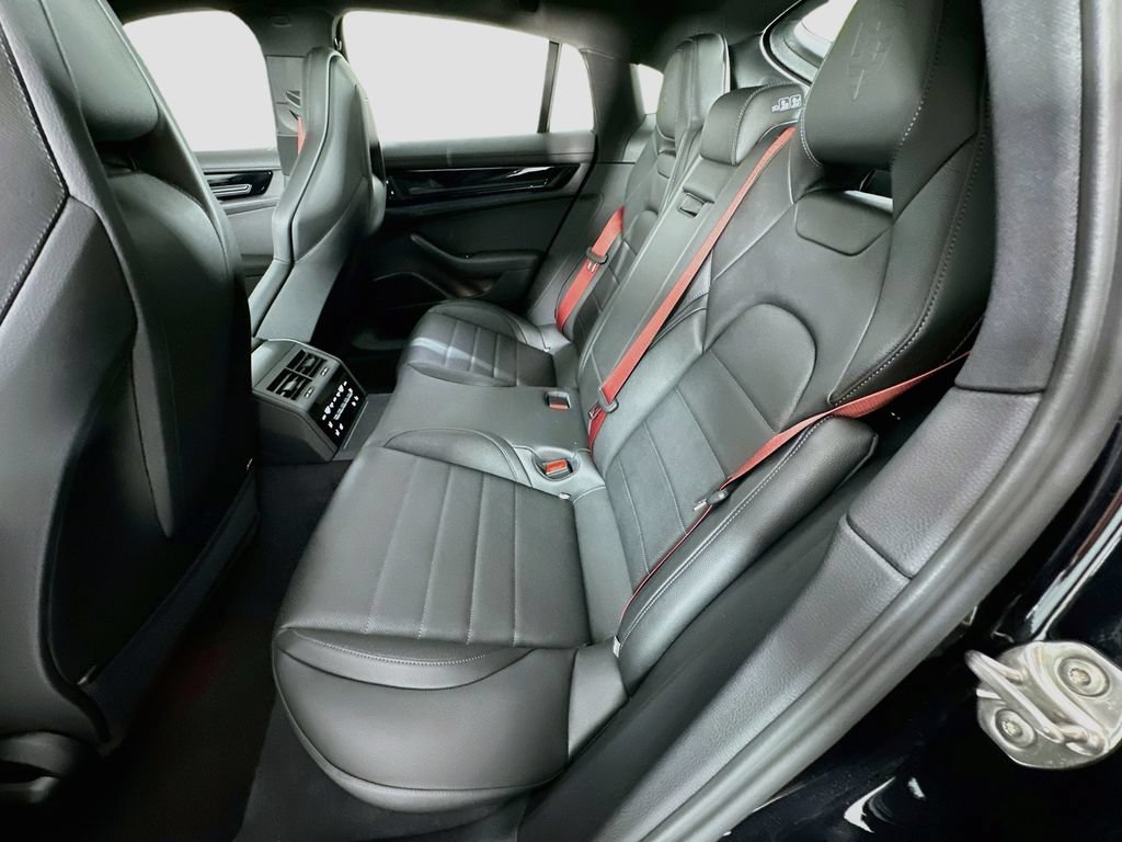 New 2026 Porsche Panamera RWD image 24
