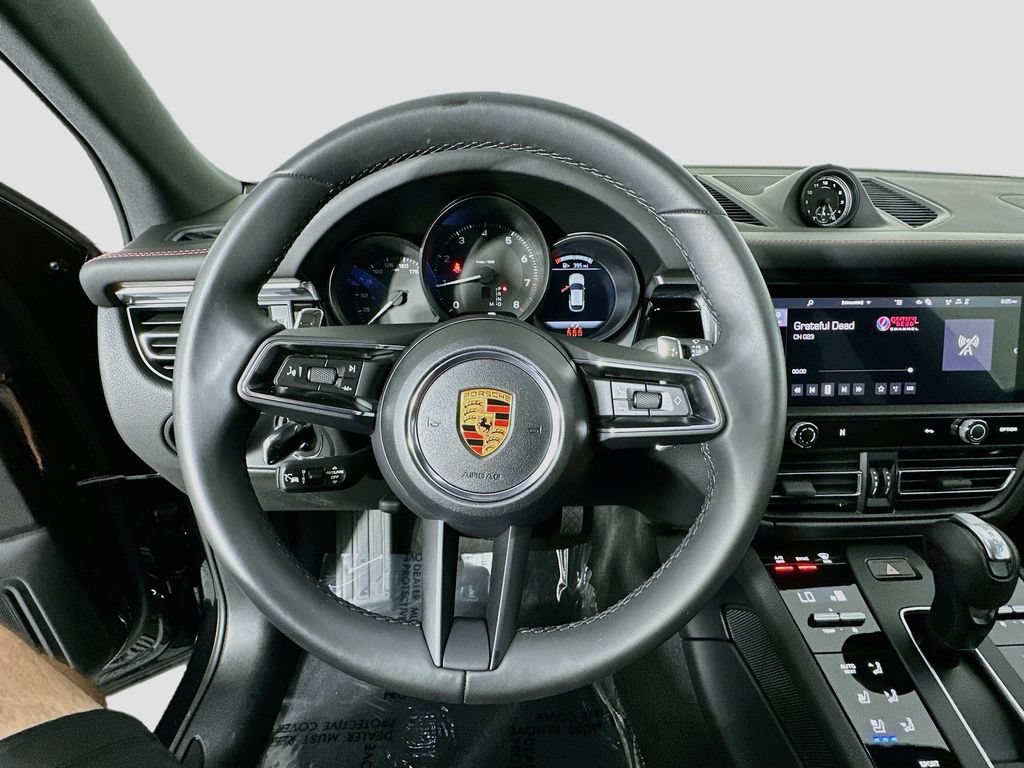 Certified 2026 Porsche Macan AWD/4WD image 12